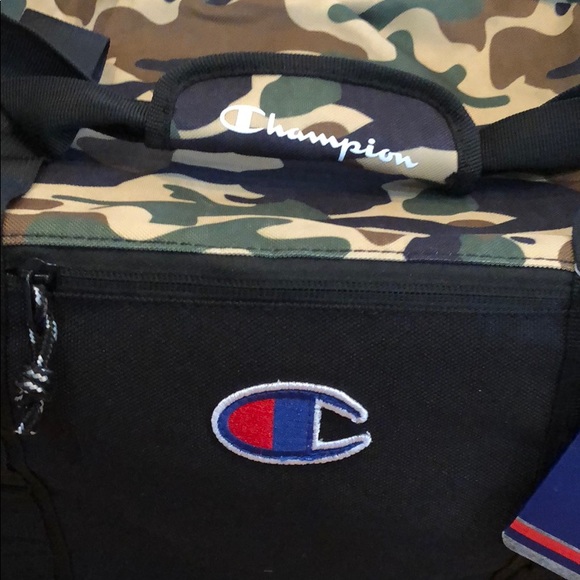 NWT Champion Duffle bag Camo and Black - Picture 2 of 5